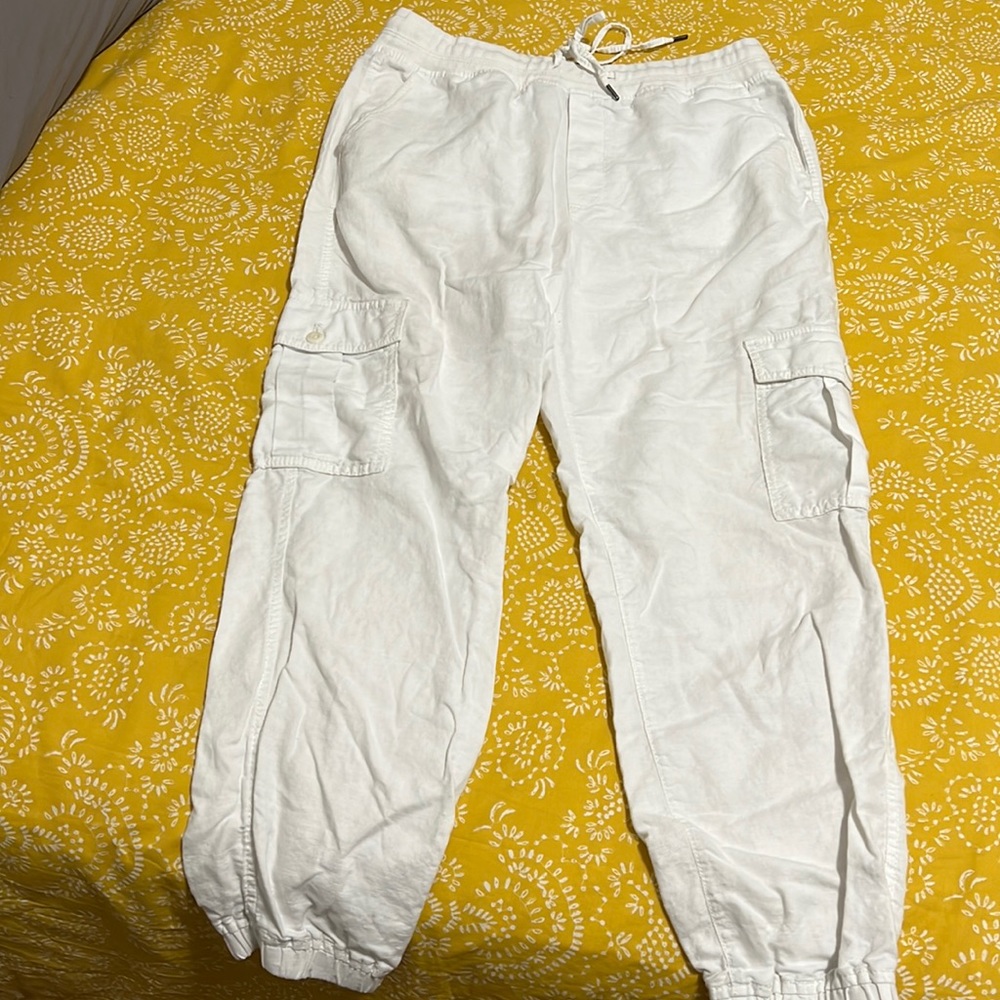 White GAP cargo pants